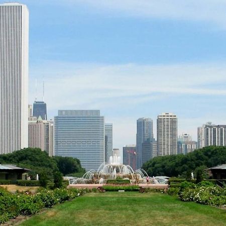 2Br Airy & Tidy Apt With Free Covered Parking - Central Modern Chicago Luaran gambar