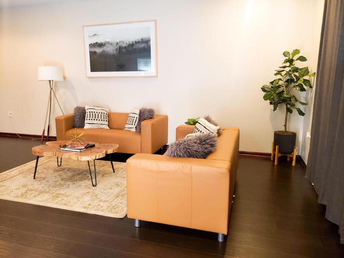 2Br Airy & Tidy Apt With Free Covered Parking - Central Modern Chicago Luaran gambar