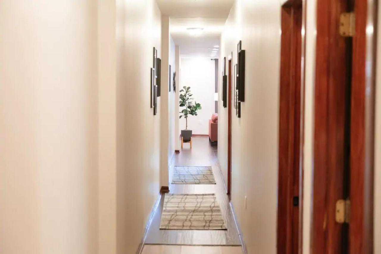 2Br Airy & Tidy Apt With Free Covered Parking - Central Modern Chicago Luaran gambar