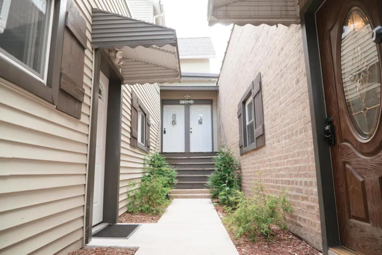 2Br Airy & Tidy Apt With Free Covered Parking - Central Modern Chicago Luaran gambar