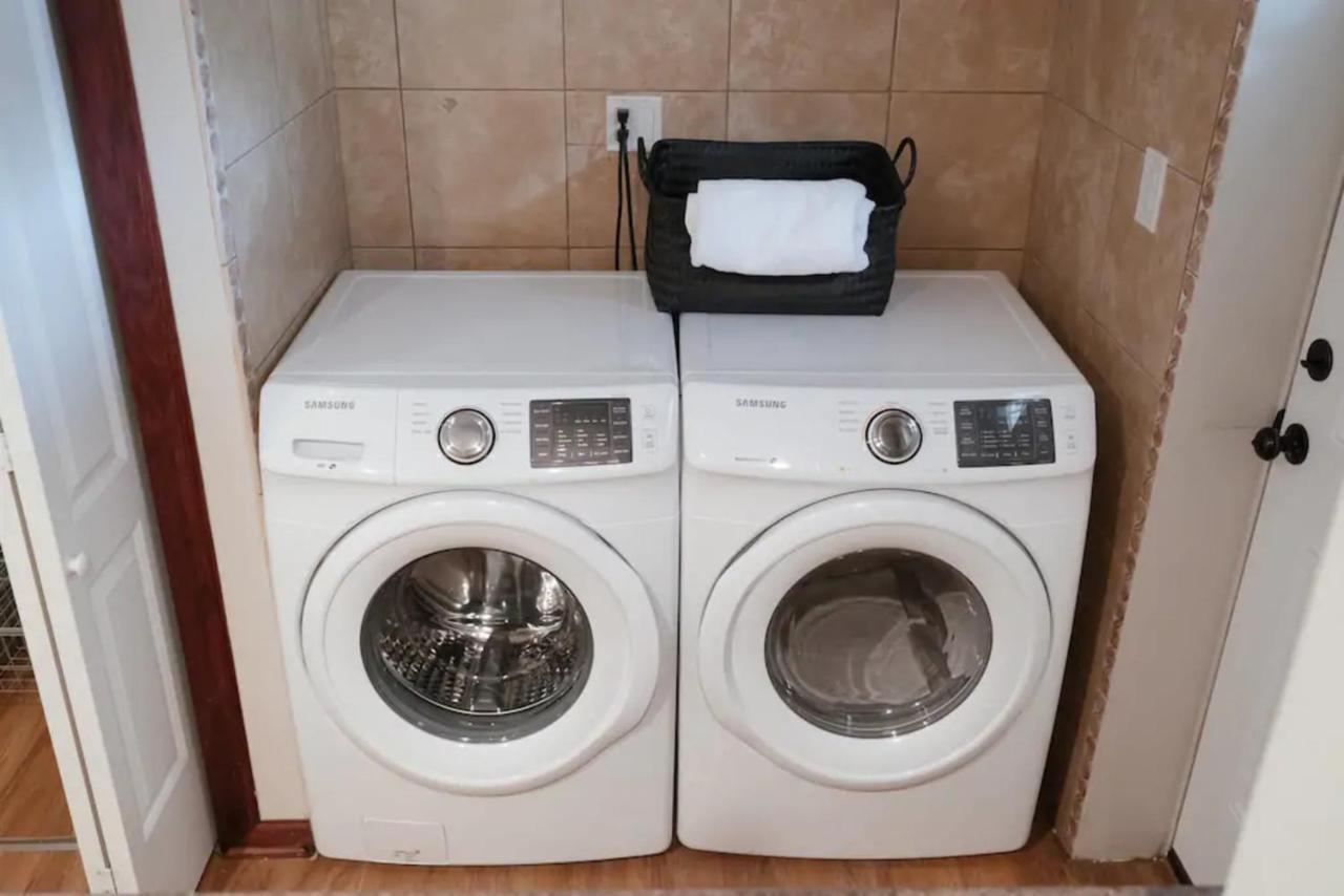 2Br Airy & Tidy Apt With Free Covered Parking - Central Modern Chicago Luaran gambar